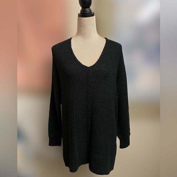 Universal Thread Black Woven Oversized Hi/Low V-Neck Sweater (Size: Med) - Picture 5 of 10